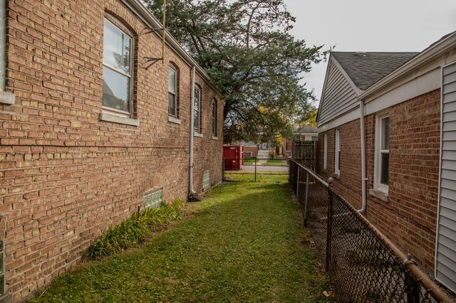 334 W 101st Place, Chicago, IL 60628