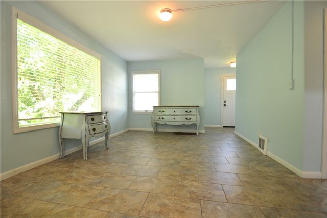 230 BEACHGROVE Drive, Erie, PA 16505
