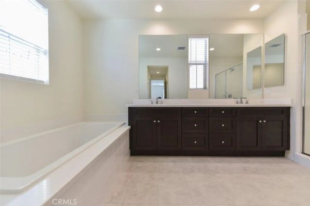 117 Halo, Irvine, CA 92618