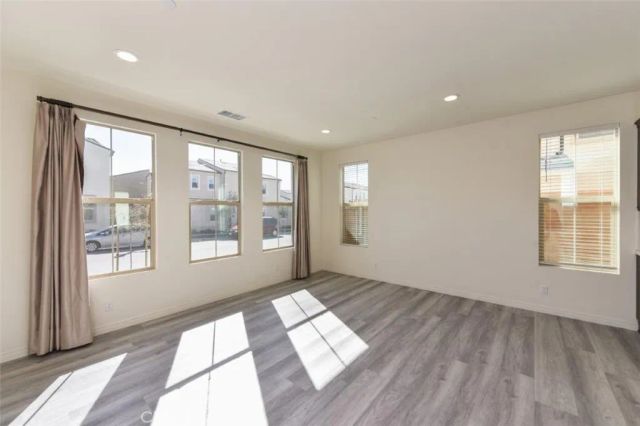117 Halo, Irvine, CA 92618
