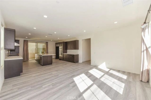 117 Halo, Irvine, CA 92618