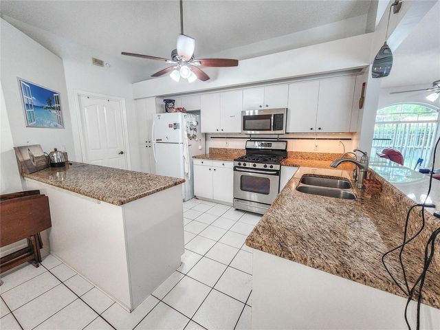 11 BUNKER HILL DRIVE, Palm Coast, FL 32137