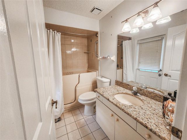 11 BUNKER HILL DRIVE, Palm Coast, FL 32137