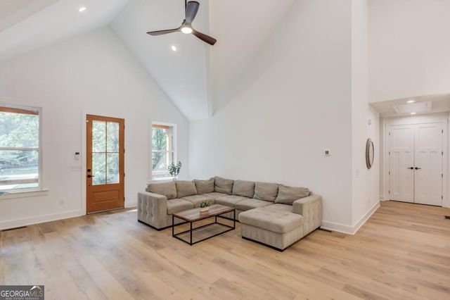 374 Academy Woods Drive, Jefferson, GA 30549