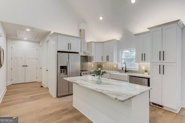 374 Academy Woods Drive, Jefferson, GA 30549