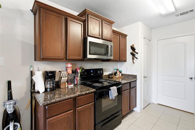 9810 Montana Sapphire Lane, Rosharon, TX 77583