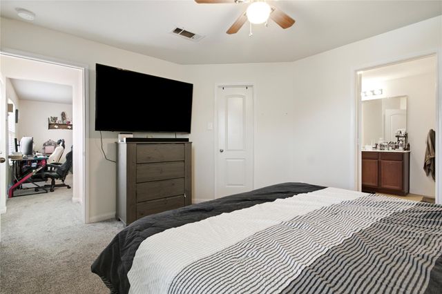 9810 Montana Sapphire Lane, Rosharon, TX 77583