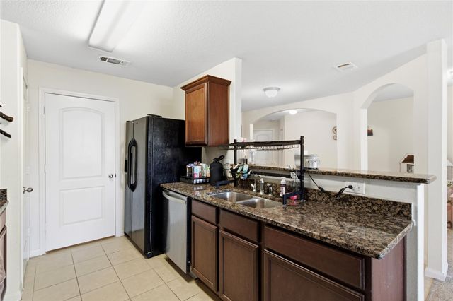 9810 Montana Sapphire Lane, Rosharon, TX 77583