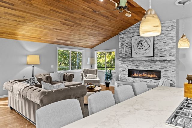 618 NW 163rd Street, Shoreline, WA 98177