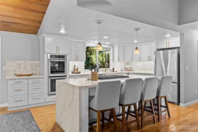 618 NW 163rd Street, Shoreline, WA 98177