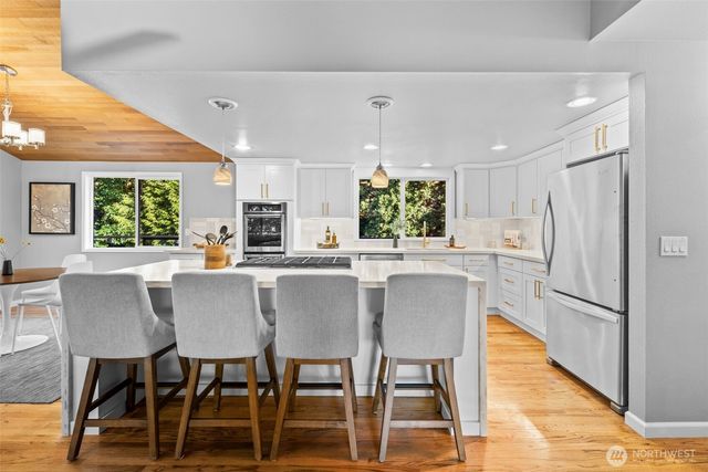 618 NW 163rd Street, Shoreline, WA 98177