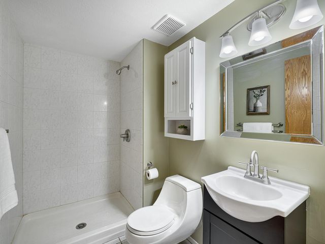 14259 Uplander Street NW, Andover, MN 55304