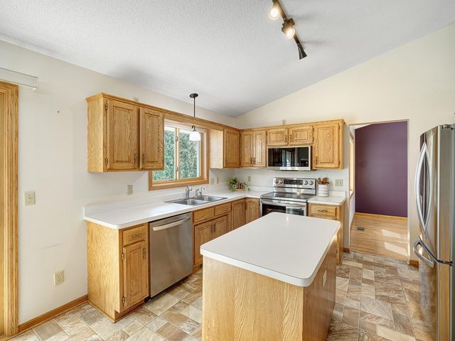 14259 Uplander Street NW, Andover, MN 55304