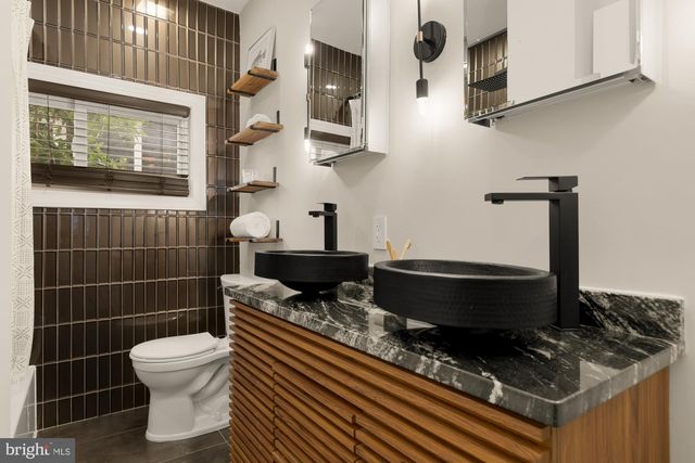 3517 SOUTH DAKOTA AVE NE, Washington, DC 20018