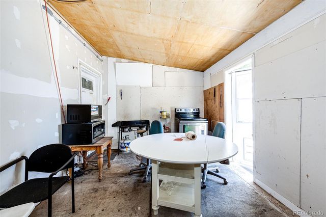6799 W 52nd Avenue, Arvada, CO 80002