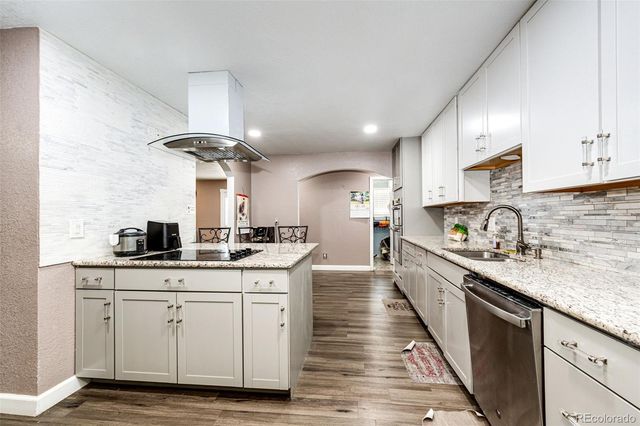 6799 W 52nd Avenue, Arvada, CO 80002