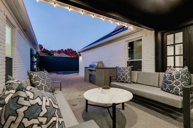 6423 Wrenwood Drive, Dallas, TX 75252