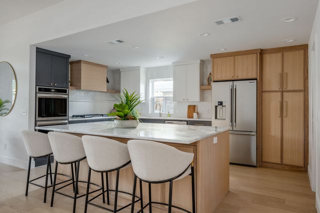 6423 Wrenwood Drive, Dallas, TX 75252