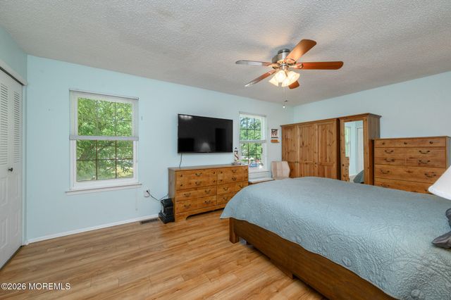 62 Secretariat Court, Tinton Falls, NJ 07724