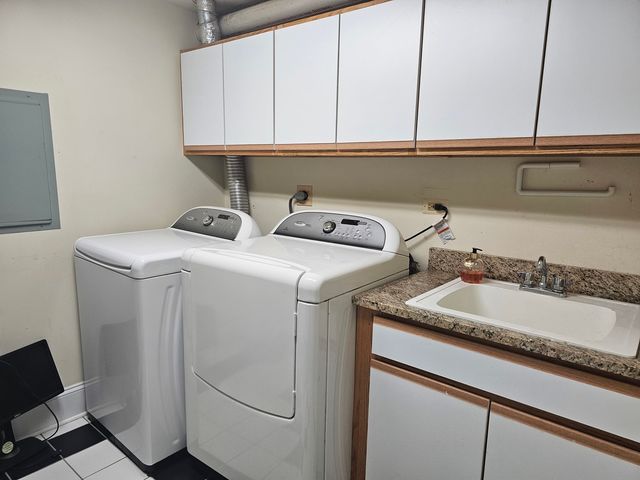 1903 Golf Road 1B, Mount Prospect, IL 60056