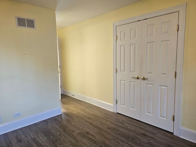 1903 Golf Road 1B, Mount Prospect, IL 60056