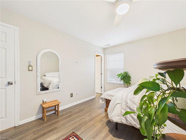 525 Hillshire WAY, Virginia Beach, VA 23454