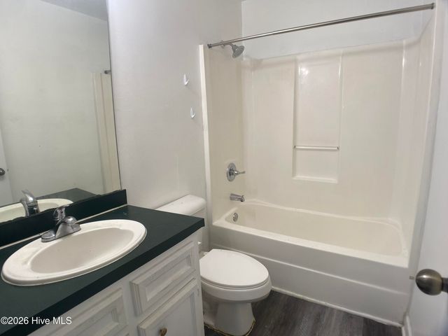 1999b Sunnybrook Road, Greenville, NC 27834