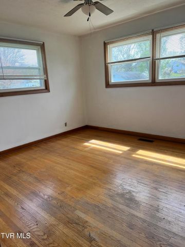 936 Delrose Drive, Kingsport, TN 37660