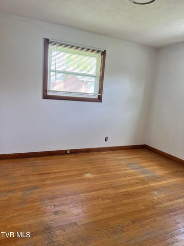 936 Delrose Drive, Kingsport, TN 37660