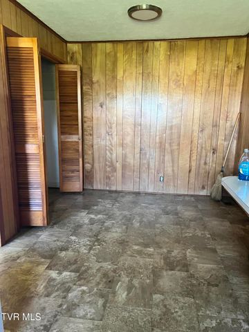 936 Delrose Drive, Kingsport, TN 37660