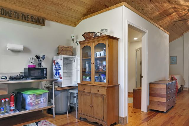 4343 E Plympton Road, Laurel Hill, FL 32567