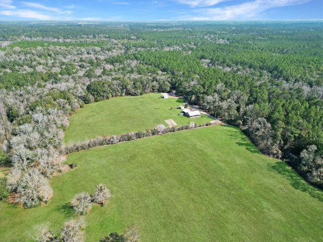 4343 E Plympton Road, Laurel Hill, FL 32567