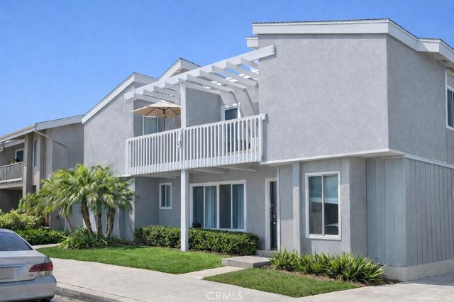 16951 Hoskins 2-6, Huntington Beach, CA 92649