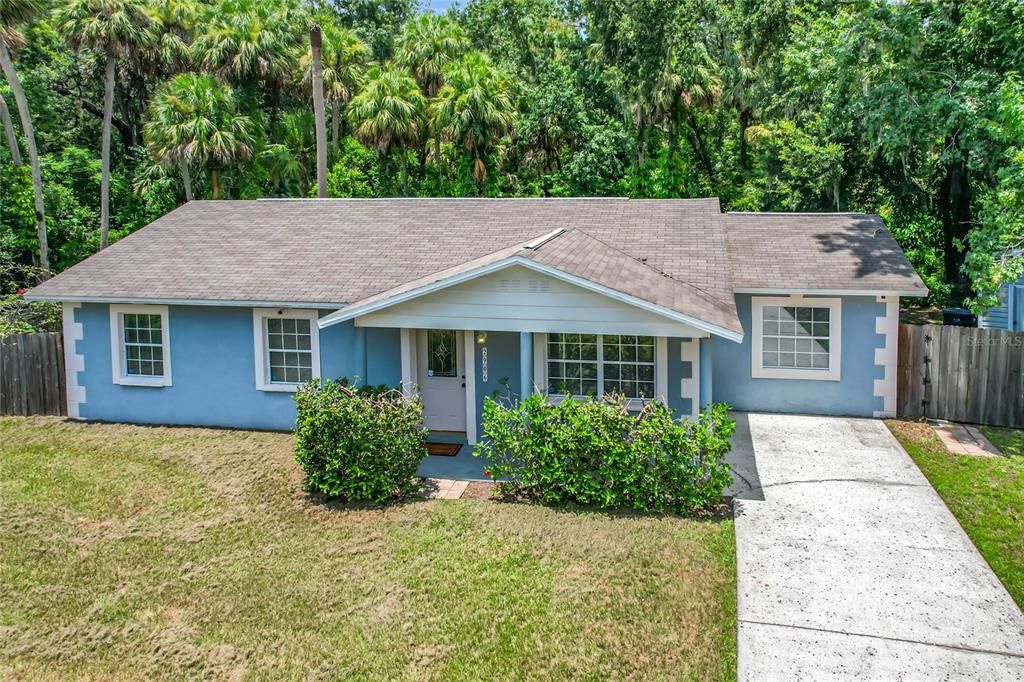 Image 1 of property listing at 2906 N WILLOW DRIVE, Plant City, FL 33566