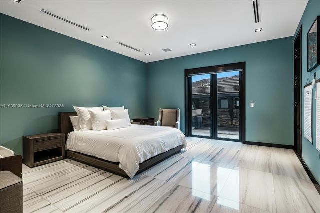 8961 SW 62nd Ct, Pinecrest, FL 33156