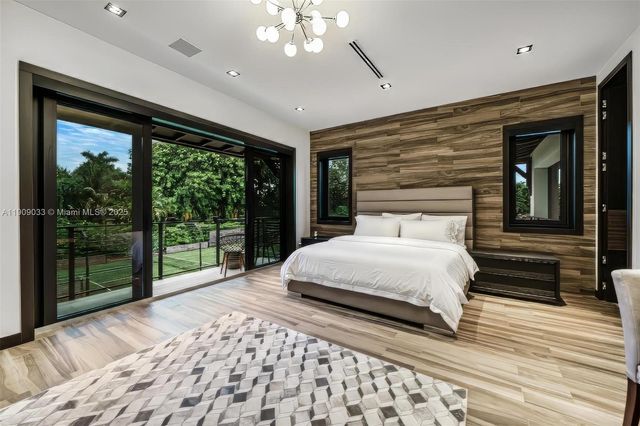 8961 SW 62nd Ct, Pinecrest, FL 33156