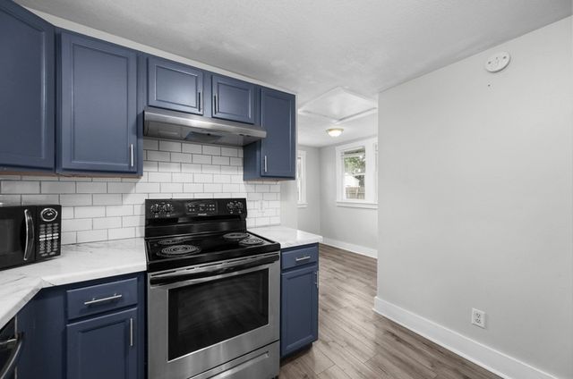 2015 Leclaire Street, Davenport, IA 52803