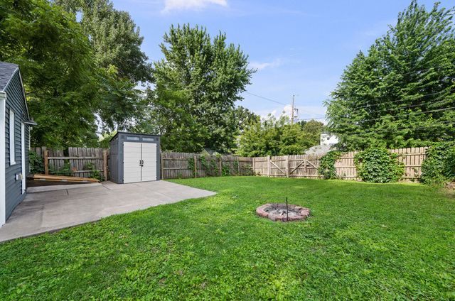 2015 Leclaire Street, Davenport, IA 52803