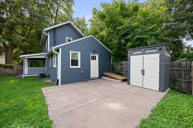 2015 Leclaire Street, Davenport, IA 52803