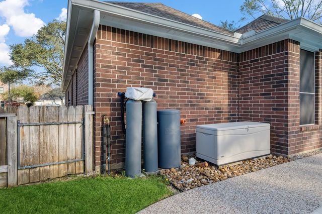 24103 Doverwick Drive, Tomball, TX 77375