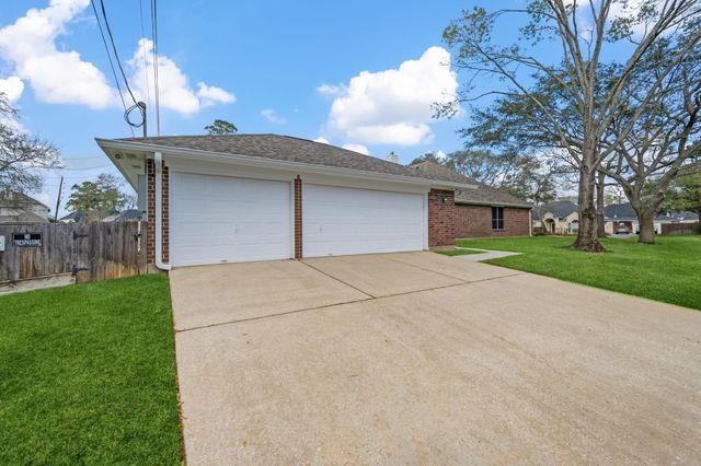 24103 Doverwick Drive, Tomball, TX 77375