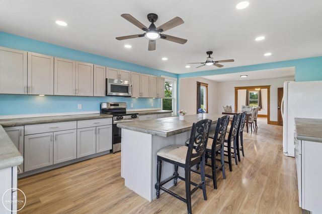 6266 Plank Road, Cottrellville Twp, MI 48039