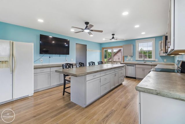 6266 Plank Road, Cottrellville Twp, MI 48039
