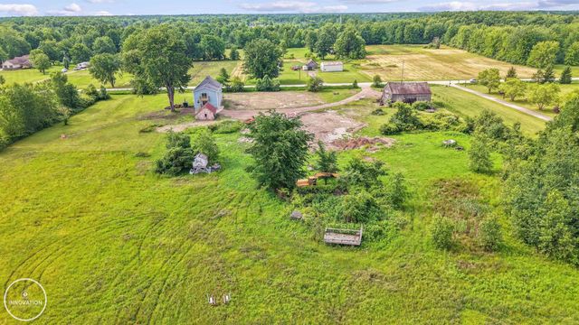 6266 Plank Road, Cottrellville Twp, MI 48039