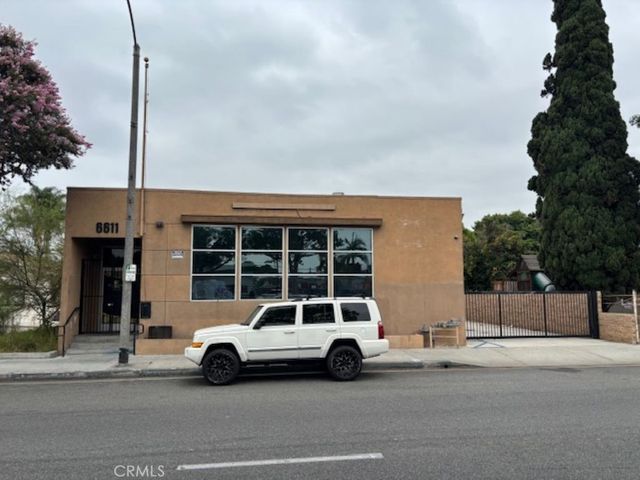 6611 Eastern Avenue, Bell Gardens, CA 90201