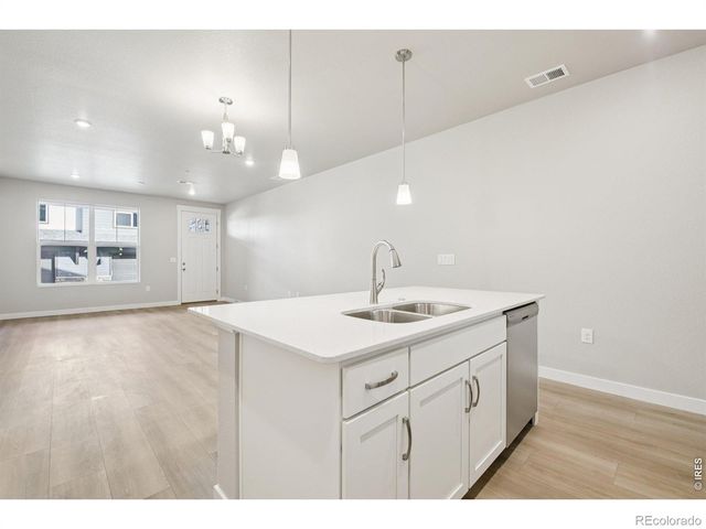 410 High Point Drive 104, Longmont, CO 80504