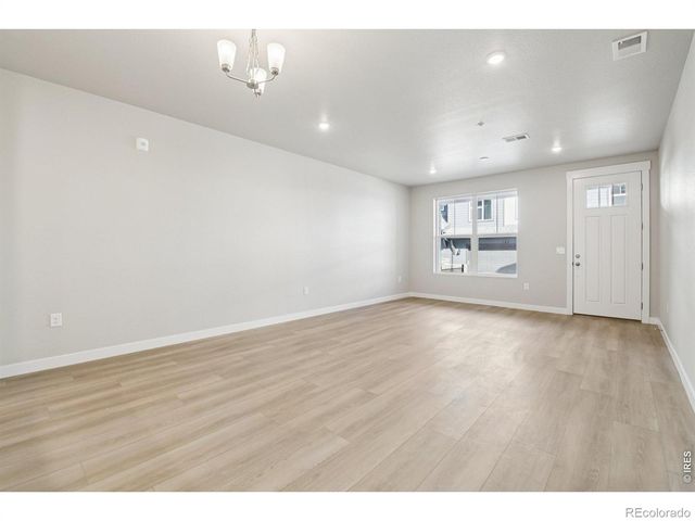 410 High Point Drive 104, Longmont, CO 80504