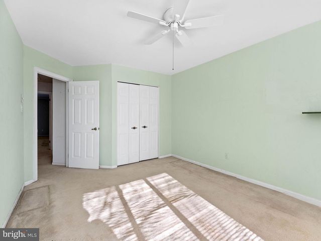 25 ESSEX PL, Newtown, PA 18940