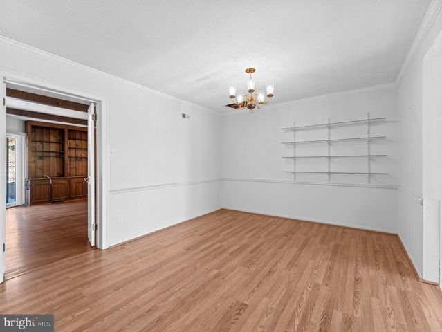 25 ESSEX PL, Newtown, PA 18940