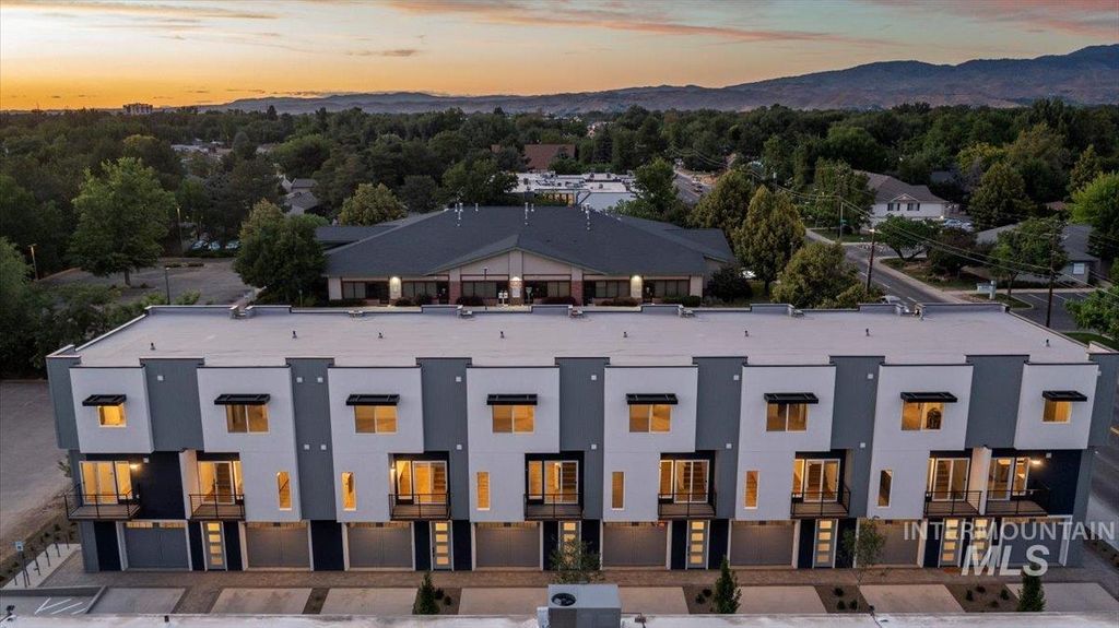 1011 S Orchard St, Boise, ID 83705